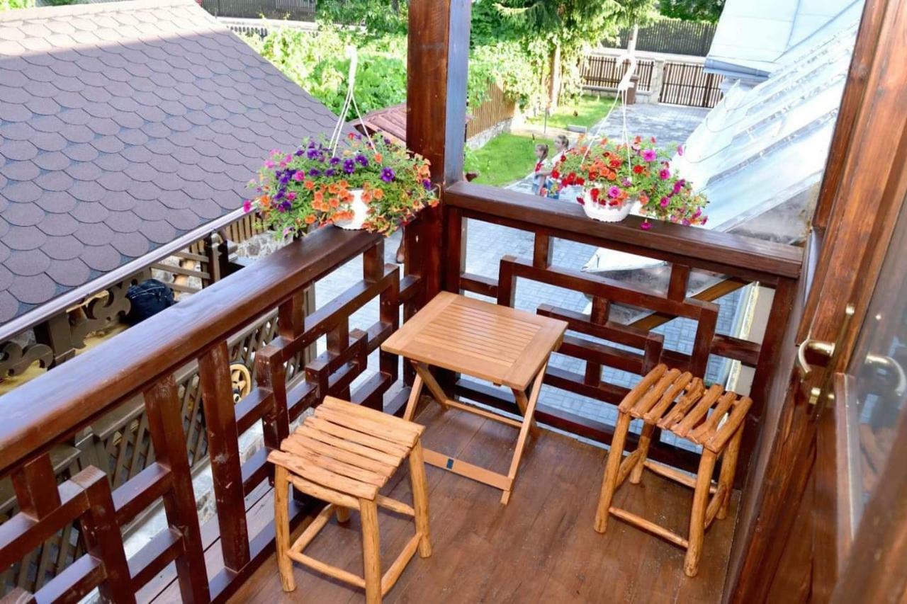 Casuta De Poveste Targu Neamt Extérieur photo