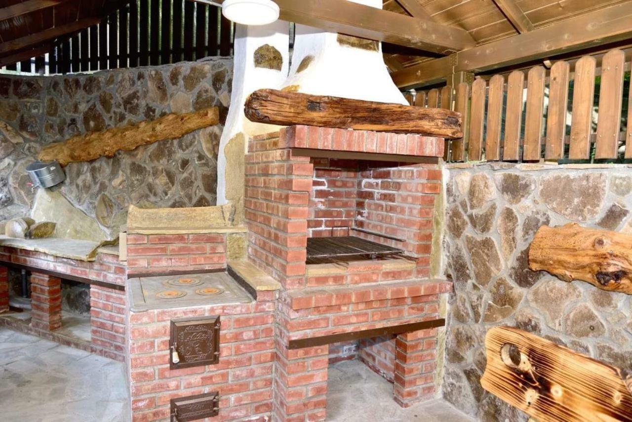 Casuta De Poveste Targu Neamt Extérieur photo